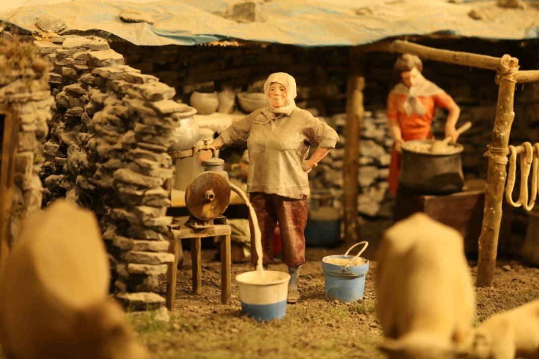 Hollanda'dan sonra ilk kez Kars'ta açıldı. Vatandaşlar akın akın geldi 5